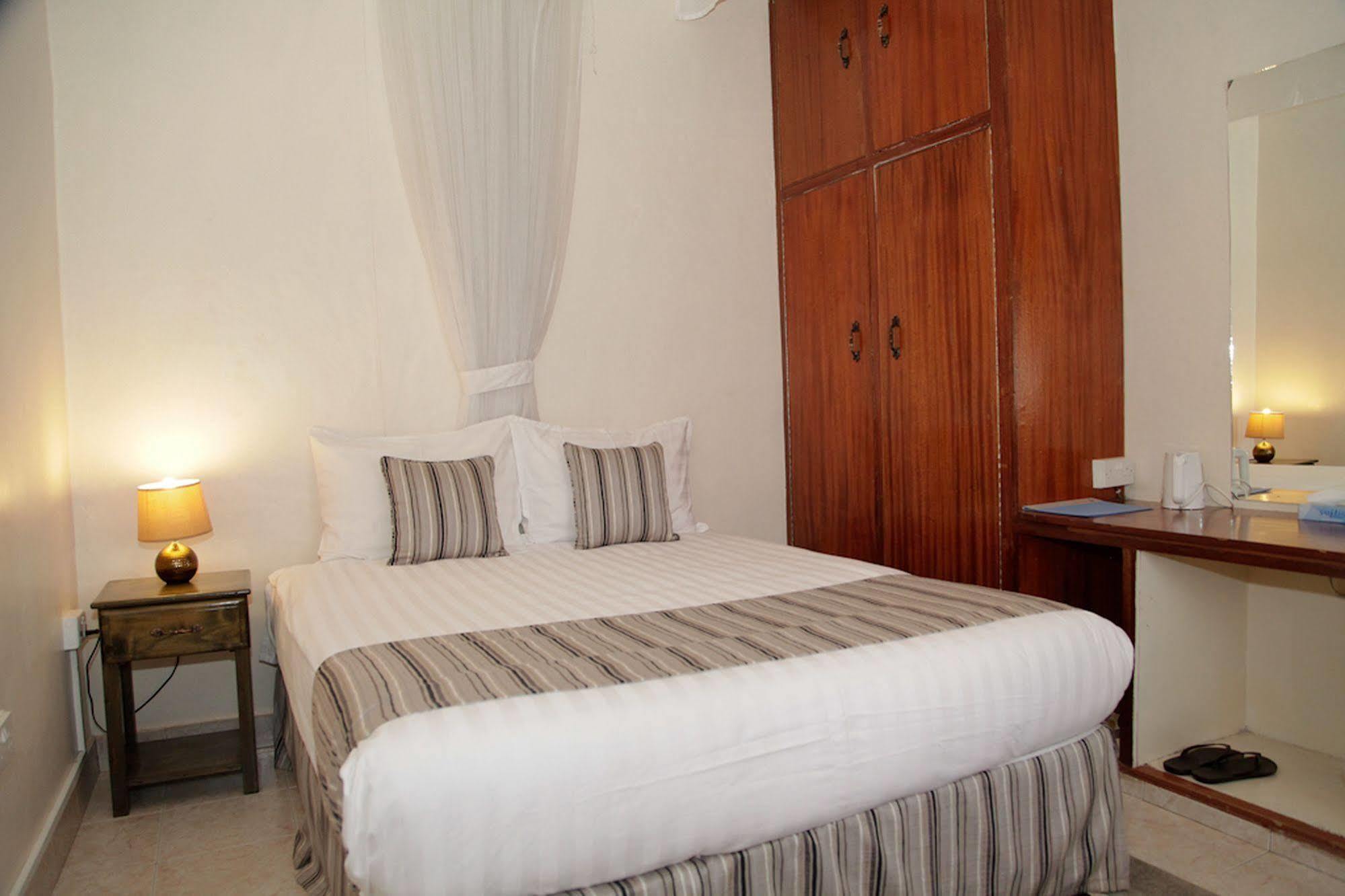 Magnolia Pine Bed & Breakfast Найроби Екстериор снимка
