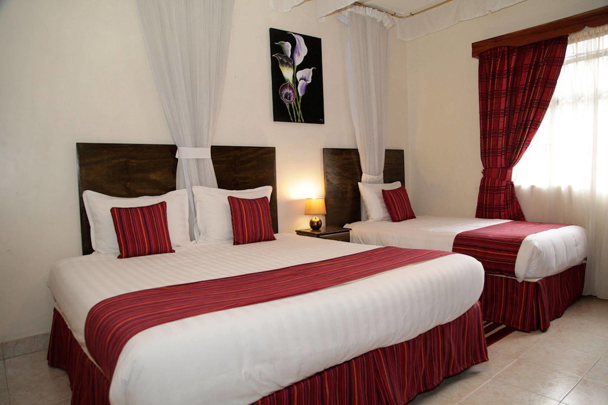 Magnolia Pine Bed & Breakfast Найроби Екстериор снимка