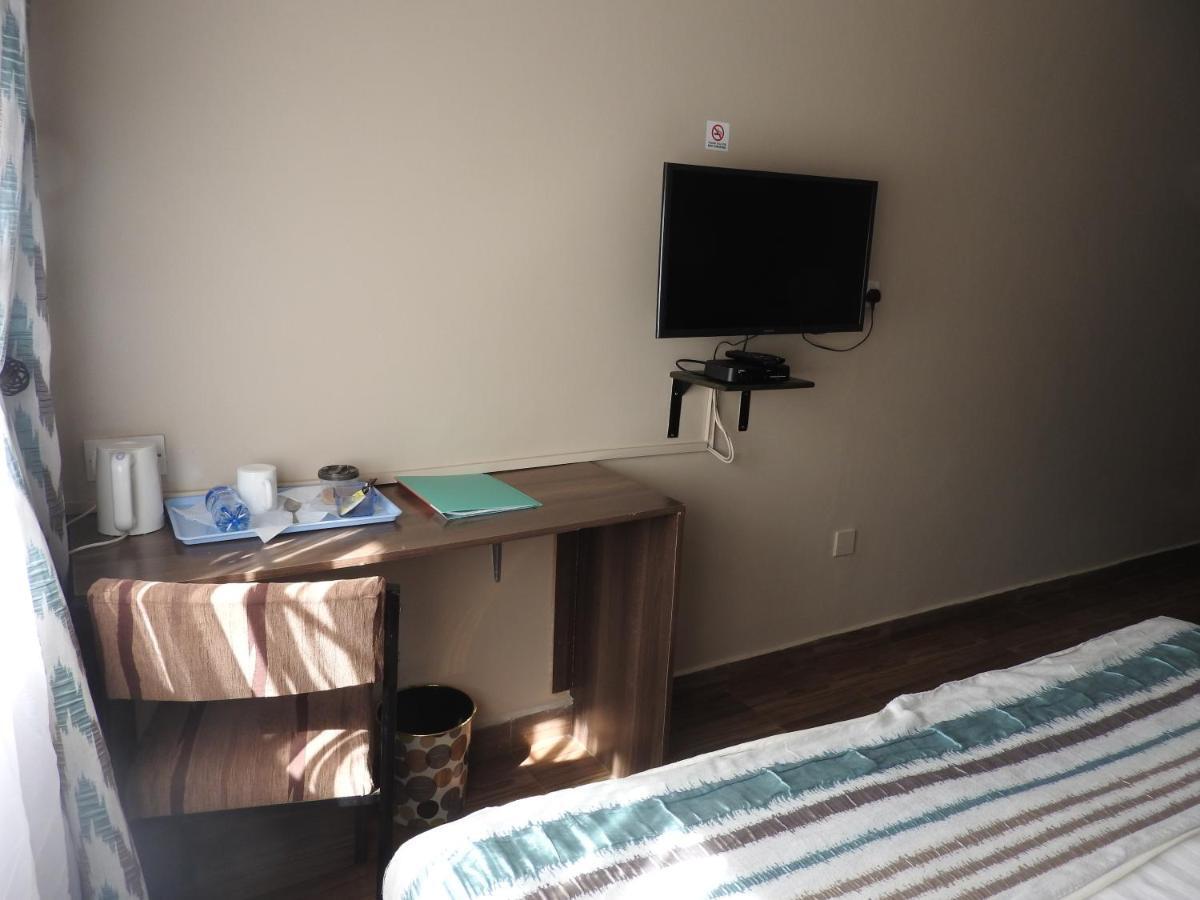 Magnolia Pine Bed & Breakfast Найроби Екстериор снимка